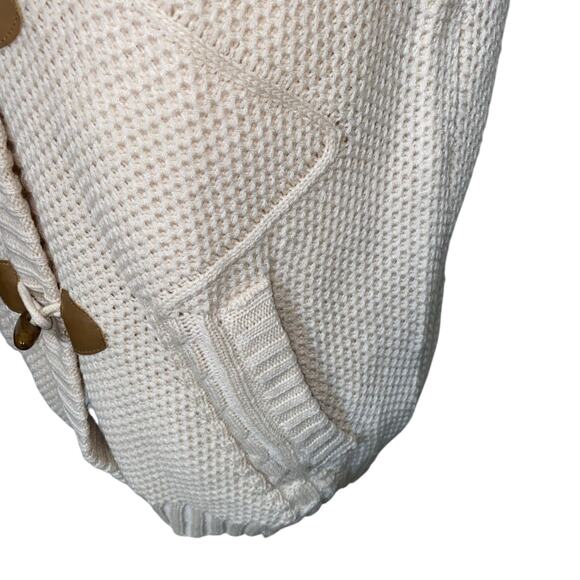 Pink Republic Ivory Cable Knit Faux Fur Collar Toggle Sweater Vest Size Medium - Picture 3 of 9